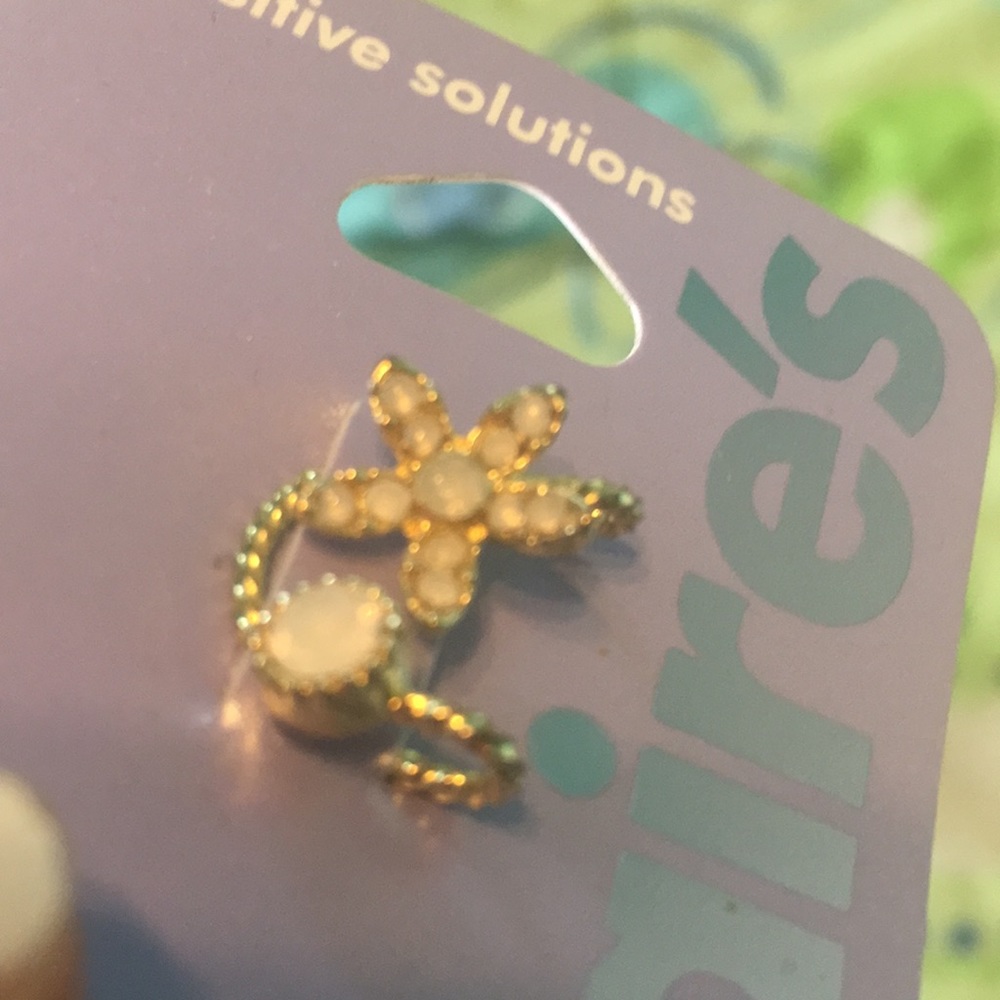 Ear cuff! - Picture 2 of 2